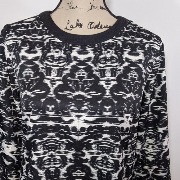 J. CREW Blurred Ikat 3/4 Sleeve Top Blouse sz 2 - Picture 3 of 10